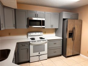 8701 Wiles Rd 203, Coral Springs FL 33067