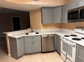 8701 Wiles Rd 203, Coral Springs FL 33067