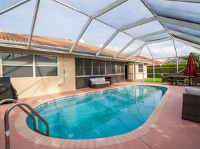 165 Cypress Trace, Royal Palm Beach FL 33411