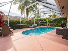 165 Cypress Trace, Royal Palm Beach FL 33411