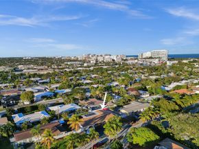 2585 SE 3rd St, Pompano Beach FL 33062