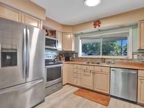 2585 SE 3rd St, Pompano Beach FL 33062