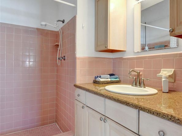 2585 SE 3rd St, Pompano Beach FL 33062