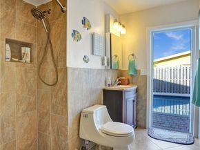 2585 SE 3rd St, Pompano Beach FL 33062