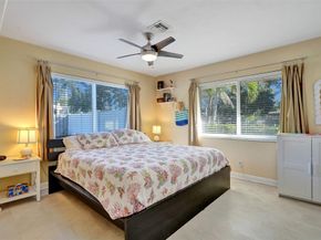 2585 SE 3rd St, Pompano Beach FL 33062