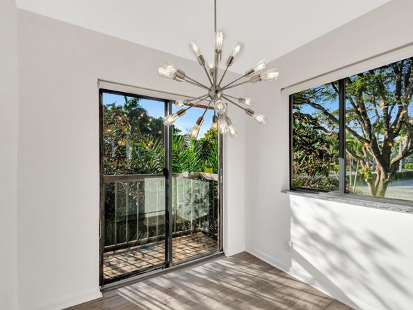 5334 Fountains Dr 221, Lake Worth FL 33467