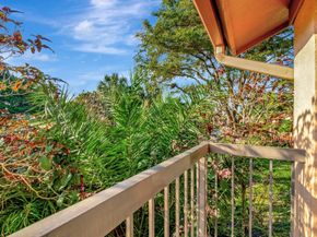 5334 Fountains Dr 221, Lake Worth FL 33467