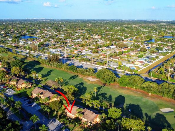 5334 Fountains Dr 221, Lake Worth FL 33467