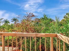5334 Fountains Dr 221, Lake Worth FL 33467