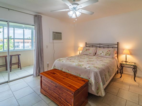 120 Northampton F, West Palm Beach FL 33417