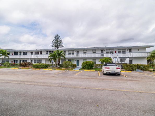 120 Northampton F, West Palm Beach FL 33417