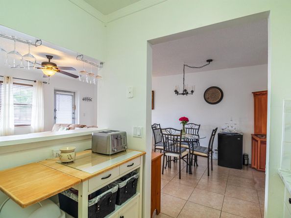 120 Northampton F, West Palm Beach FL 33417