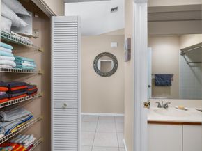 900 Crosswinds Dr D2, Greenacres FL 33413