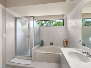 900 Crosswinds Dr D2, Greenacres FL 33413
