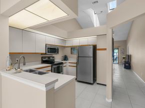 900 Crosswinds Dr D2, Greenacres FL 33413