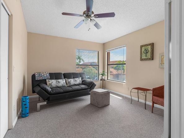 900 Crosswinds Dr D2, Greenacres FL 33413