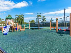 900 Crosswinds Dr D2, Greenacres FL 33413