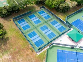 900 Crosswinds Dr D2, Greenacres FL 33413