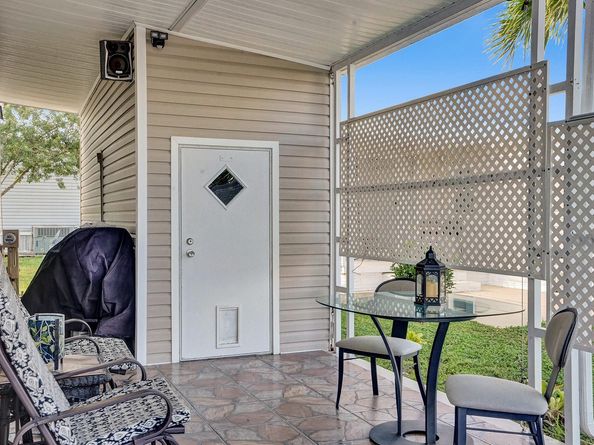 2301 SW 86th Ter, Davie FL 33324