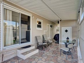 2301 SW 86th Ter, Davie FL 33324
