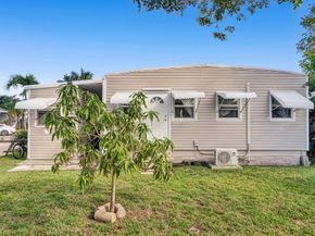 2301 SW 86th Ter, Davie FL 33324