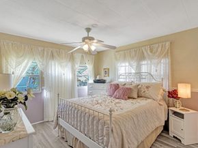 2301 SW 86th Ter, Davie FL 33324