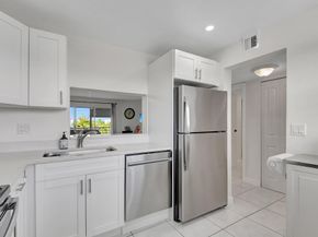 3661 Via Poinciana 510, Lake Worth FL 33467