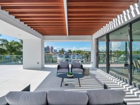 2880 NE 28th St, Fort Lauderdale FL 33306