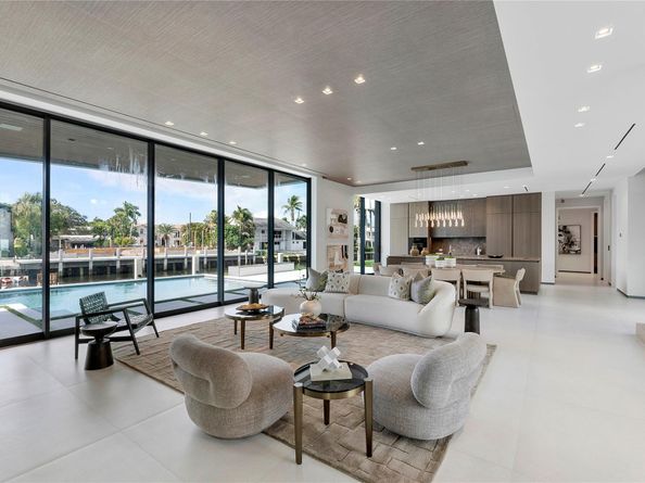 2880 NE 28th St, Fort Lauderdale FL 33306