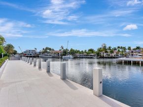 2560 Del Lago Dr, Fort Lauderdale FL 33316