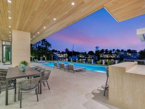 2560 Del Lago Dr, Fort Lauderdale FL 33316
