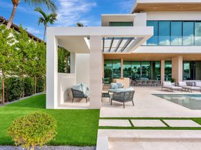 2560 Del Lago Dr, Fort Lauderdale FL 33316