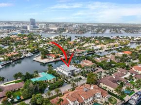 2560 Del Lago Dr, Fort Lauderdale FL 33316