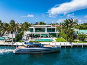 2560 Del Lago Dr