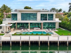 2560 Del Lago Dr, Fort Lauderdale FL 33316
