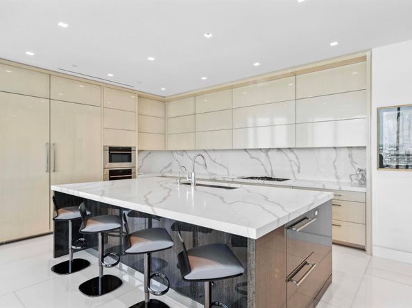 1100 S Flagler Drive 1801, West Palm Beach FL 33401
