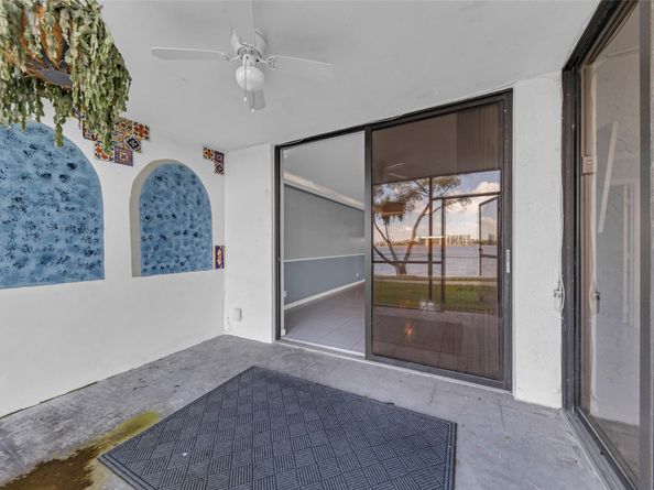 114 Lake Emerald Dr 107, Oakland Park FL 33309