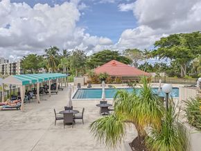 114 Lake Emerald Dr 107, Oakland Park FL 33309