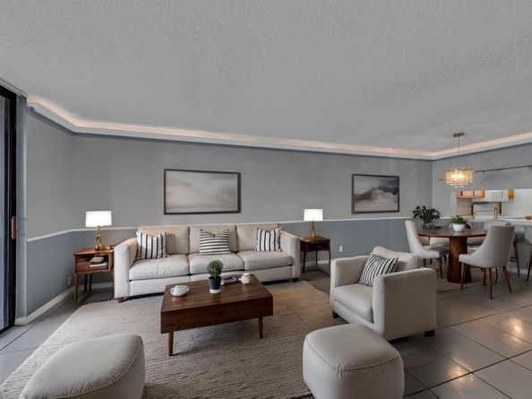 114 Lake Emerald Dr 107, Oakland Park FL 33309