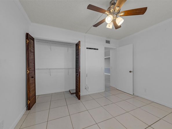 114 Lake Emerald Dr 107, Oakland Park FL 33309