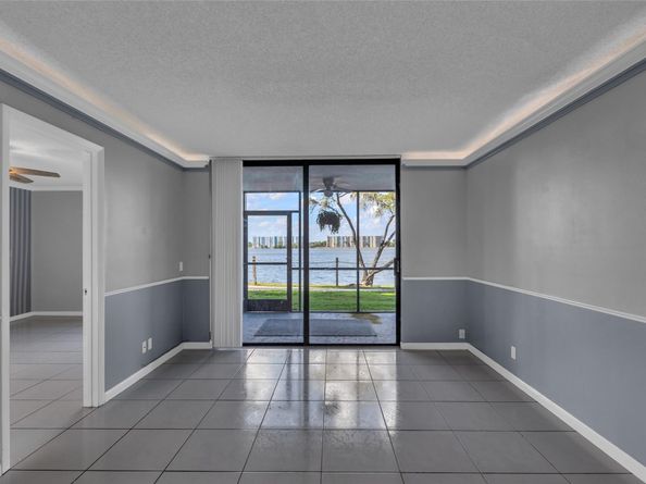 114 Lake Emerald Dr 107, Oakland Park FL 33309