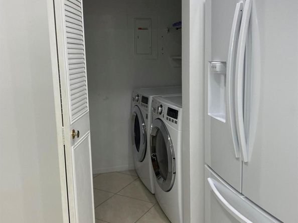 123 Lake Pine Circle A1, Greenacres FL 33463