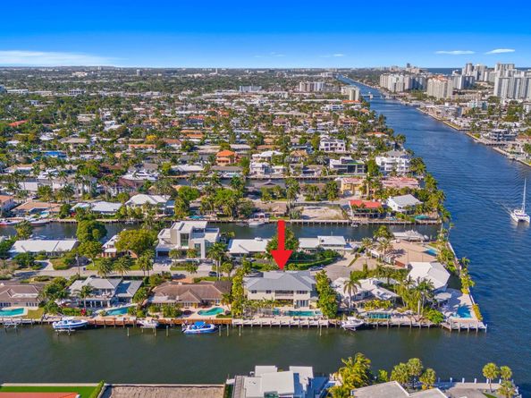 2870 NE 24th Pl, Fort Lauderdale FL 33305