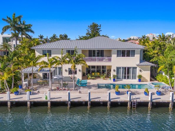 2870 NE 24th Pl, Fort Lauderdale FL 33305