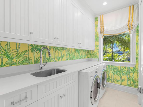 2870 NE 24th Pl, Fort Lauderdale FL 33305