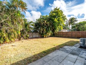 5140 NE 3rd Ave, Oakland Park FL 33334