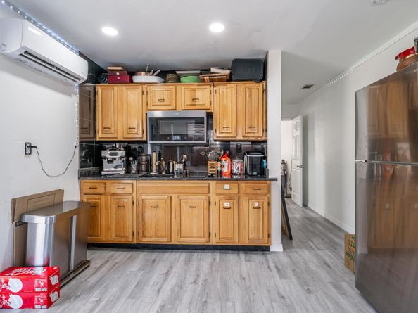 5140 NE 3rd Ave, Oakland Park FL 33334