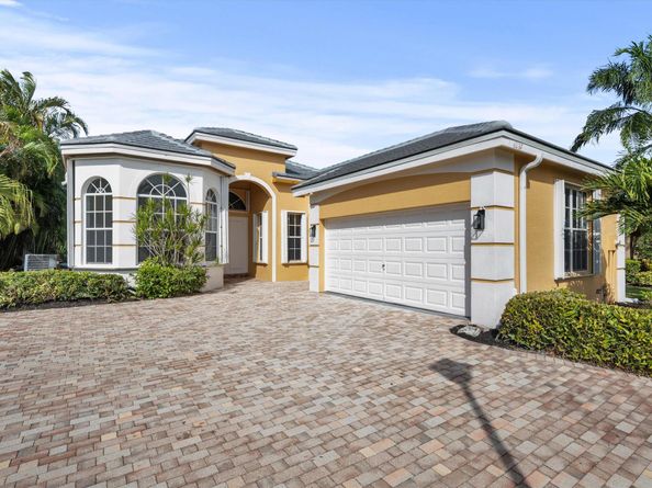 4237 Imperial Isle Drive, Lake Worth FL 33449