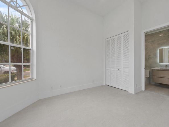 4237 Imperial Isle Drive, Lake Worth FL 33449