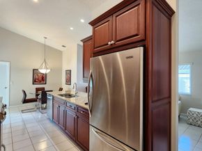 426 SE 3rd Pl, Dania Beach FL 33004